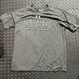 Under armor athletic shirt size L